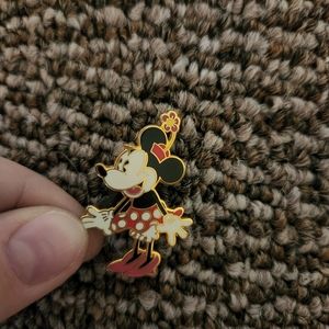Minnie Mouse Pin.